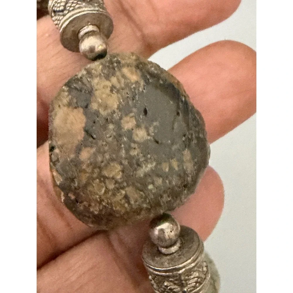 Unbranded chunky stone